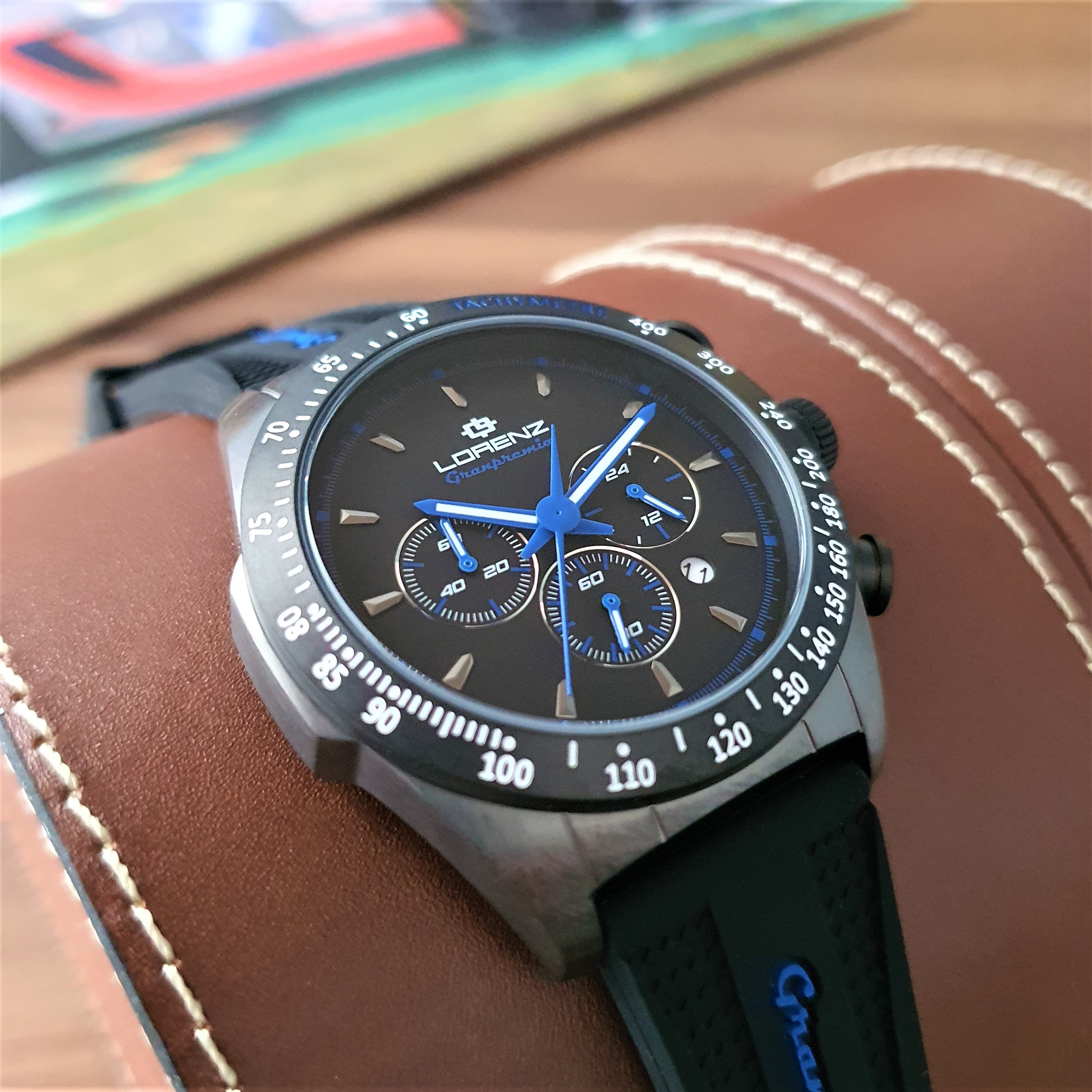 Reloj Lorenz Chrono 26175MM Para Hombre - Cronógrafo Moderno Con Correa De Goma, Resistente 100m, Color Negro