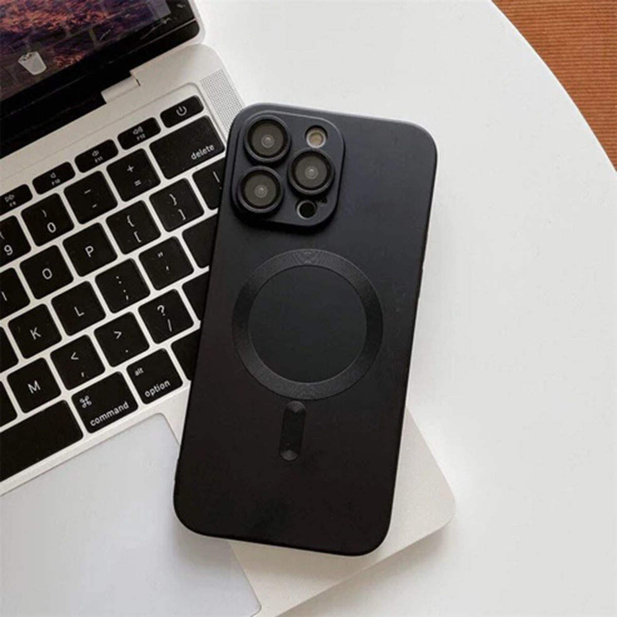 Funda Para iPhone 15 Pro Compatible Con Magsafe TPU Suave A Prueba De Golpes Protector Cámara Negro.