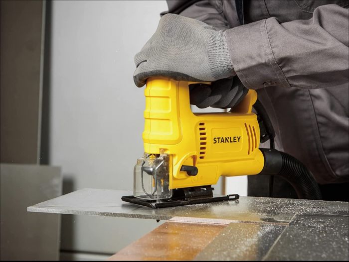 SIERRA CALADORA 600W VV SJ60K STANLEY.
