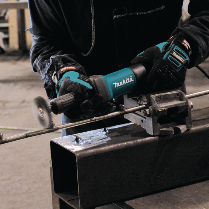 RECTIFICADOR 1/4 PULG 400W GD0600 MAKITA.