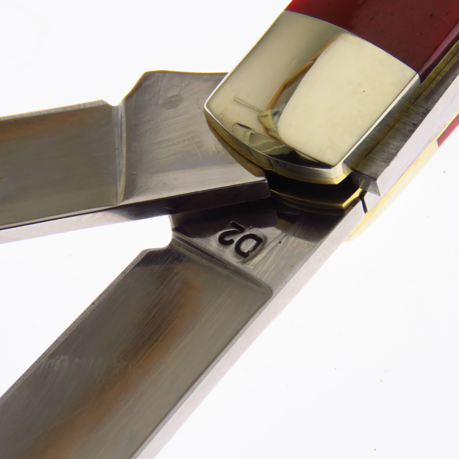 Bo110830 Boker Navaja Trapper 2.0 Hueso Rojo D2 Alto Carbon.