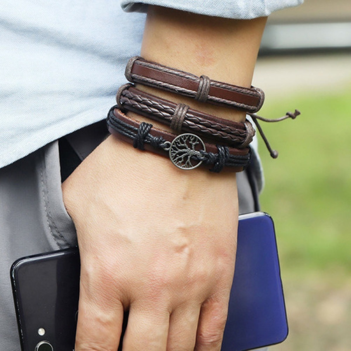 Brazalete De Hombre Cuero Vintage Set De 6 Dije Árbol, Color Café