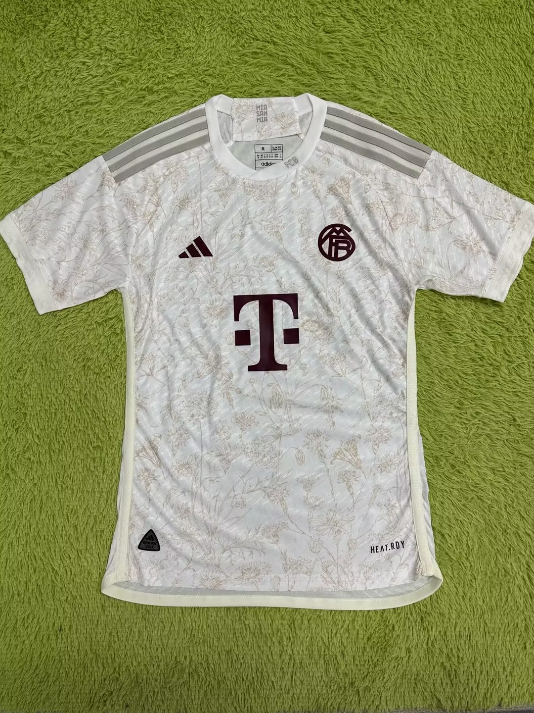 Nuevo! Jersey Bayern Munich Munchen 2023/2024 Tercero Blanco Talla L.