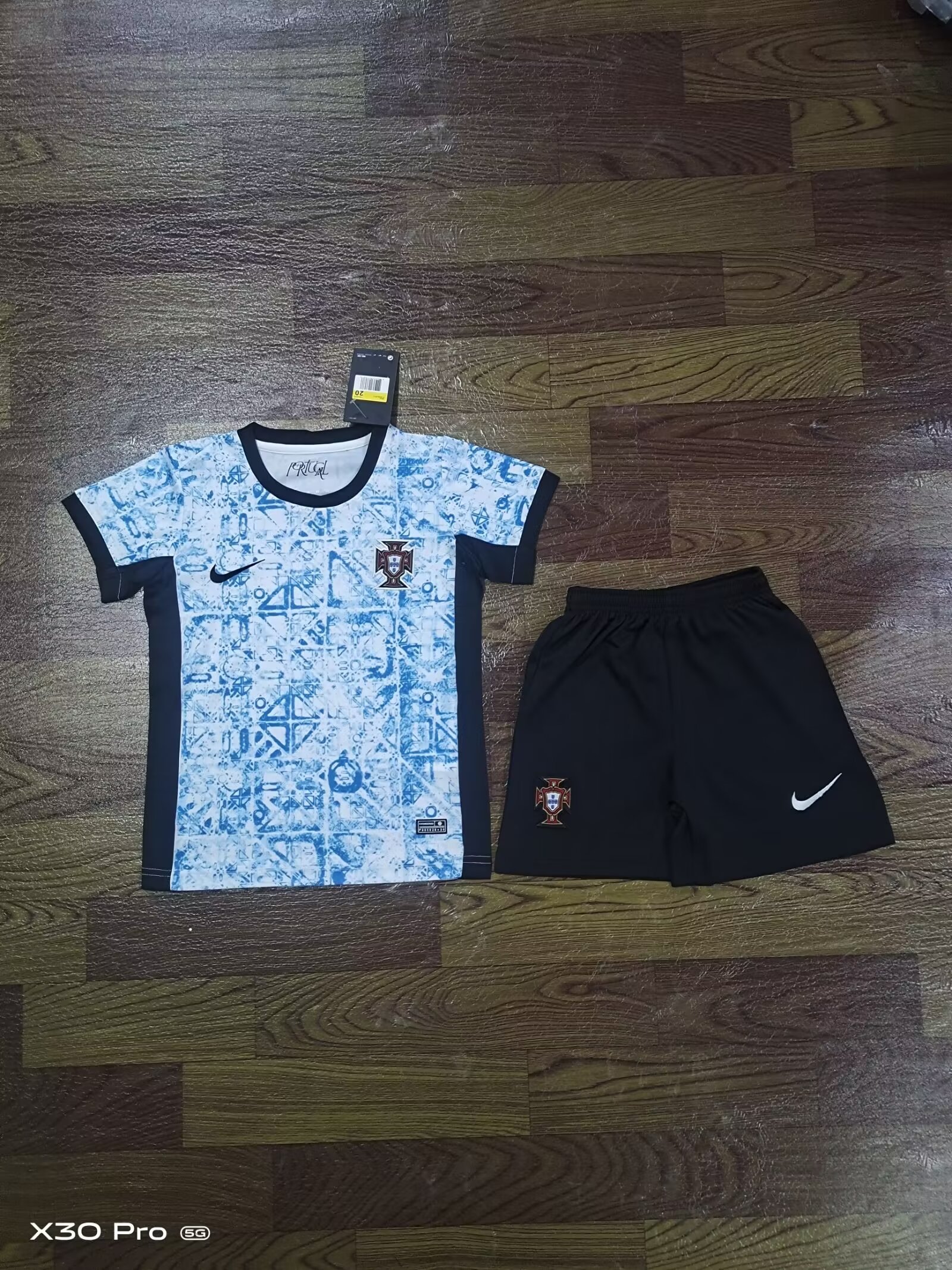 Nuevo! Jersey Portugal Eurocopa 2024 Visita Azul Blanco Talla XL.
