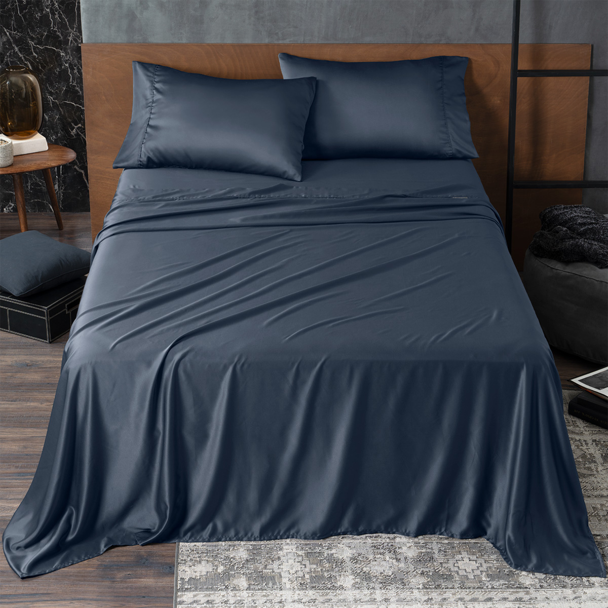 Sábanas de Satín Matrimonial Tipo Seda Suave y Lujosa Con Fundas Azul Naval Real Textil.