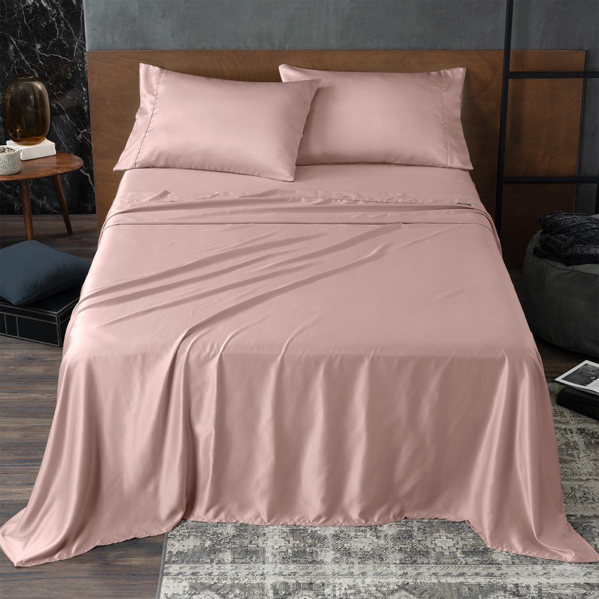Sábanas de Satín Matrimonial Tipo Seda Suave y Lujosa Con Fundas Rosa Real Textil.