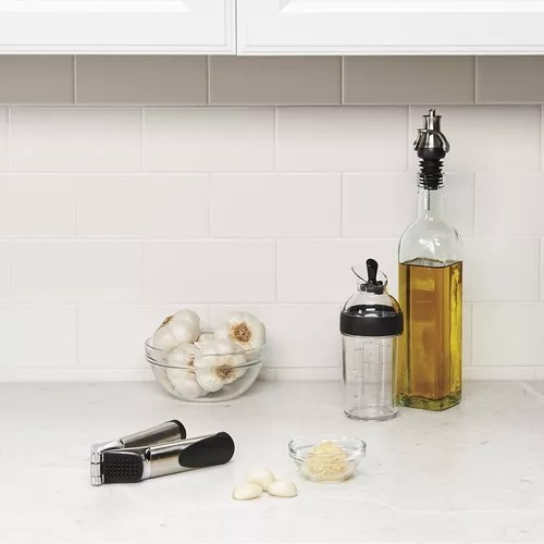 Dispensador De Aderezos Y Mas Color Negro Transparente 200ml.