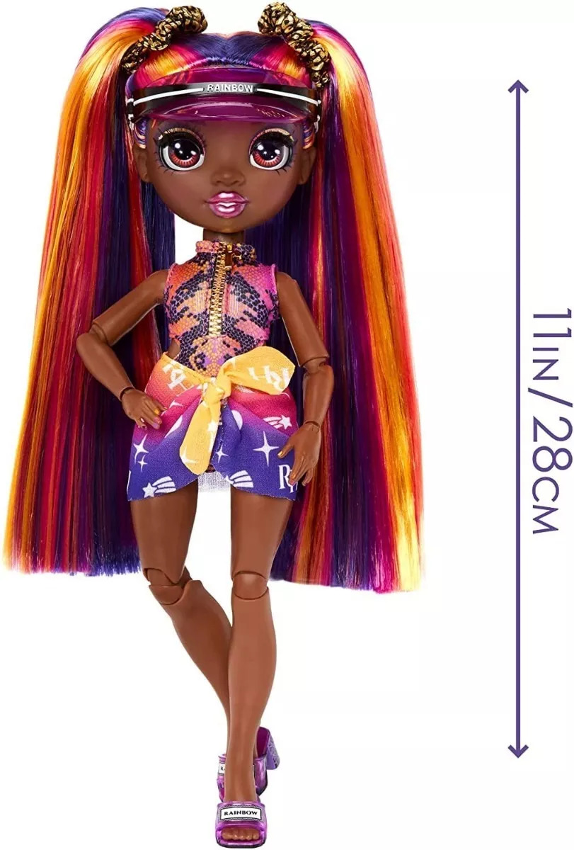 Muñeca Rainbow High Pacific Coast Phaedra Westward Sunset.