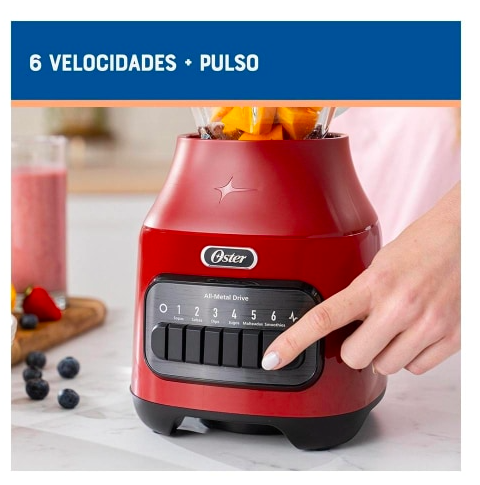 Licuadora Oster con Vaso de Vidrio y 6 velocidades más pulso Roja.