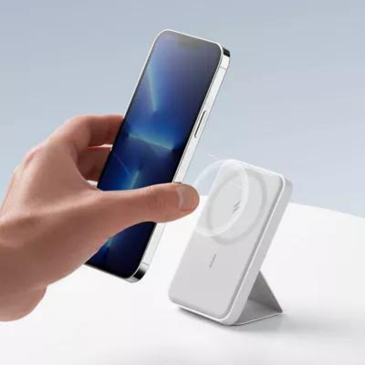 Cargador Batería Portátil ANKER 622 5000mAh magnético y USB C Blanco.