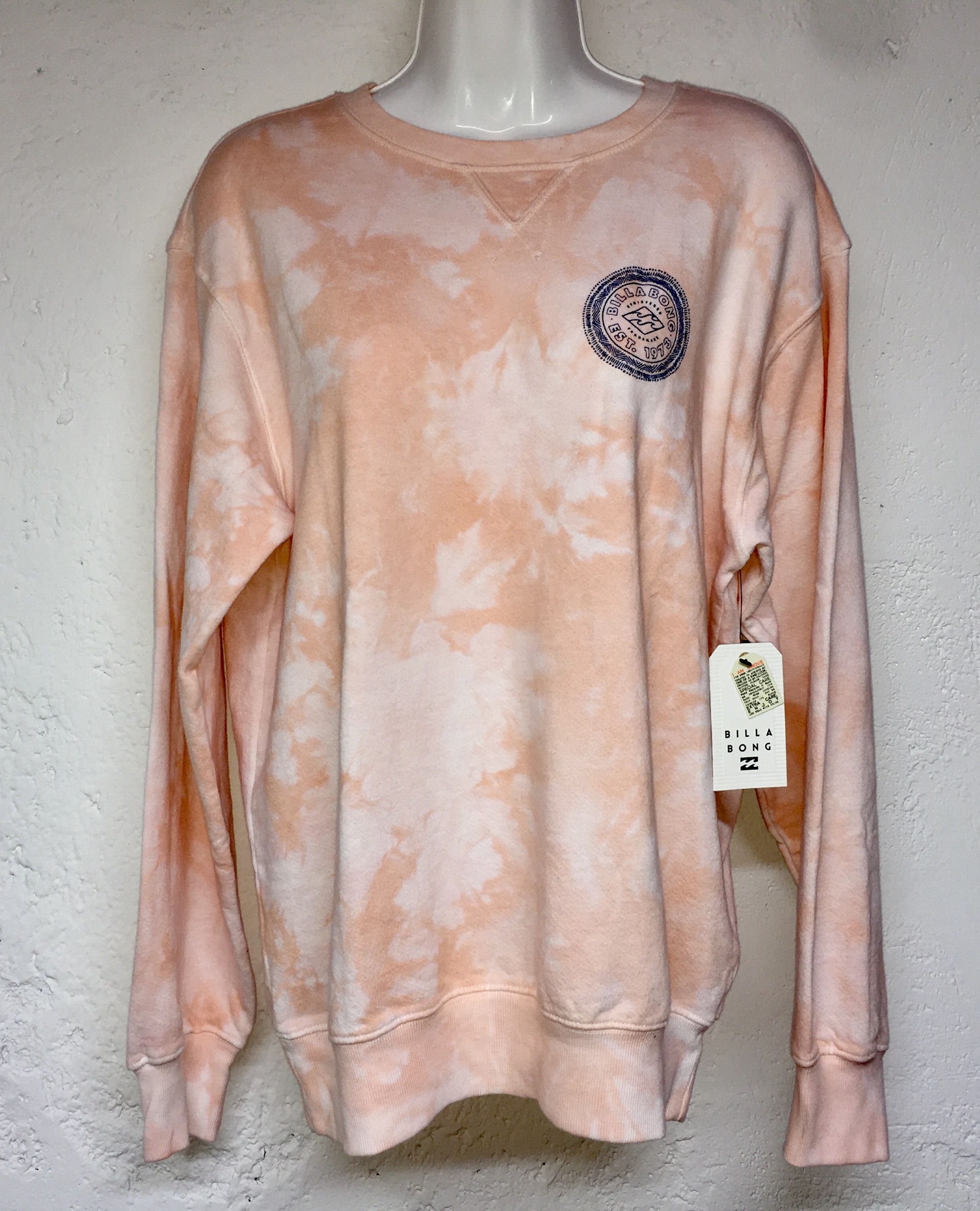Sudadera para mujer de la marca BillaBong en talla S, logotipo en la espalda y pequeño logotipo al frente.