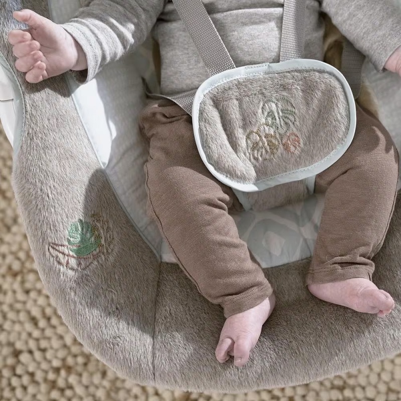 Columpio INGENUITY Cradling Swing Kitt El Zorro.