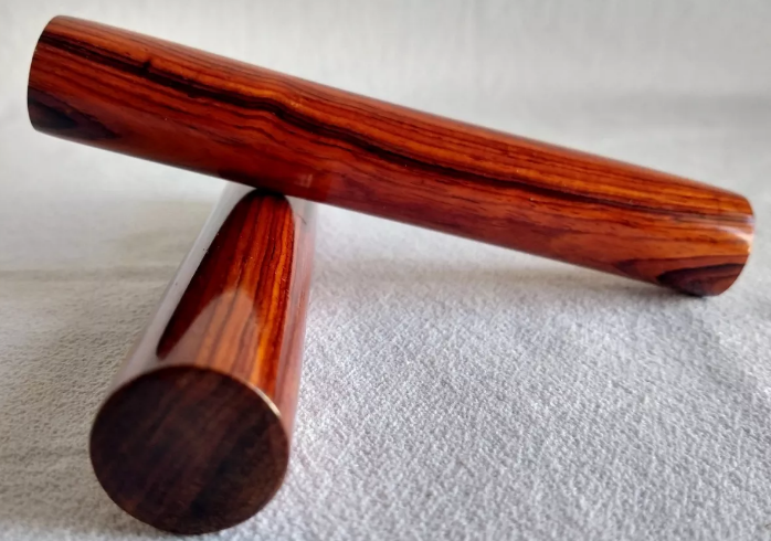 Claves Musicales Grande 20cm, De Granadillo .