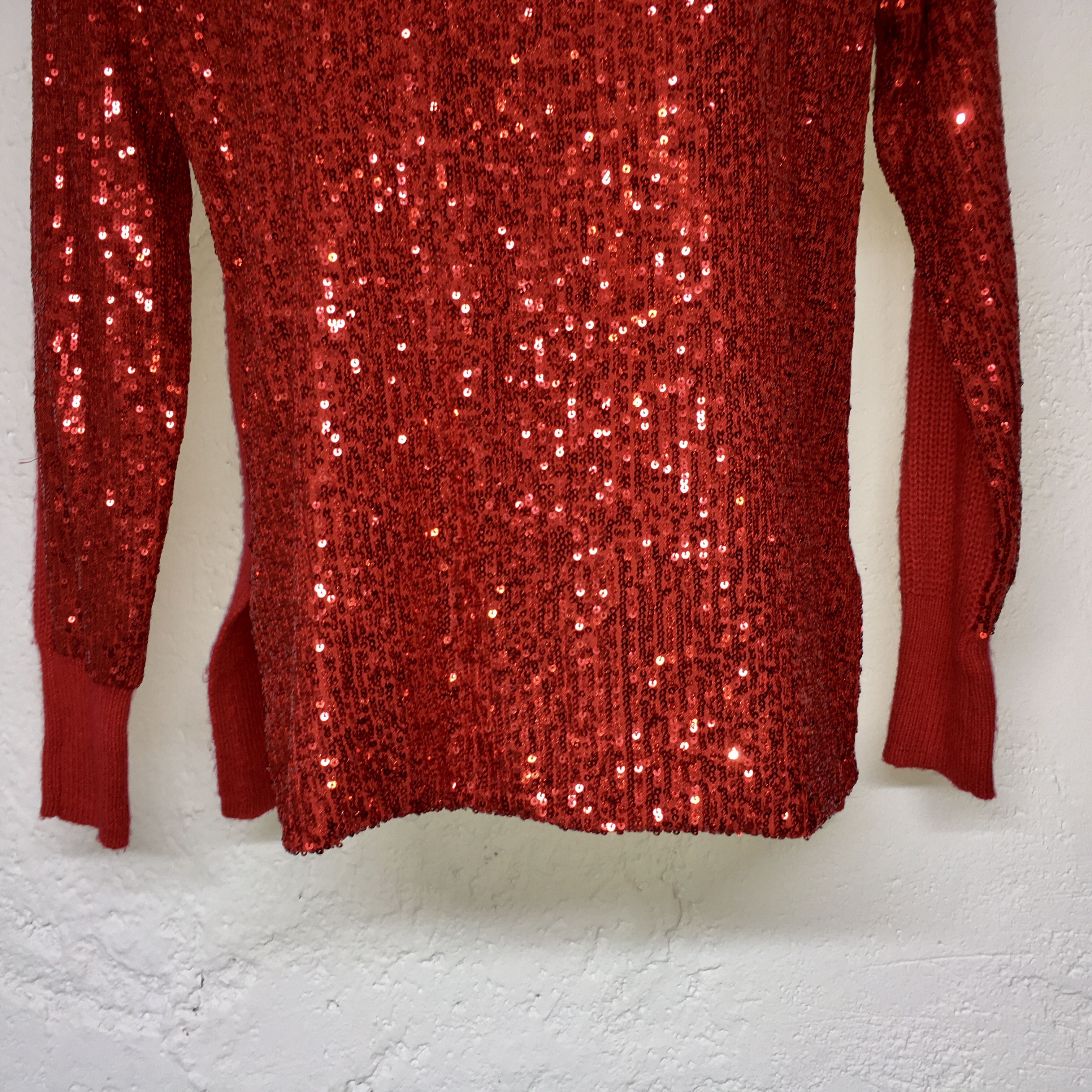 Sudadera talla PS con frente en lentejuela y espalda lisa, color rojo, con lentejuela en la capucha, importada, I-N-C International Concepts..