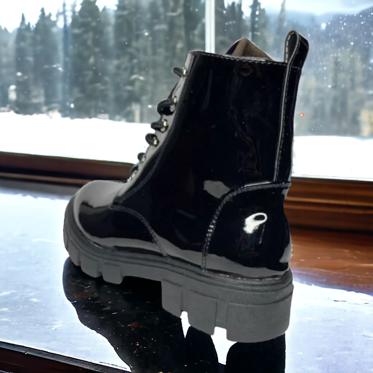 Botas Botín Alta De Mujer Cintas Charol Negras Suela Gruesa LAS CUATAS.