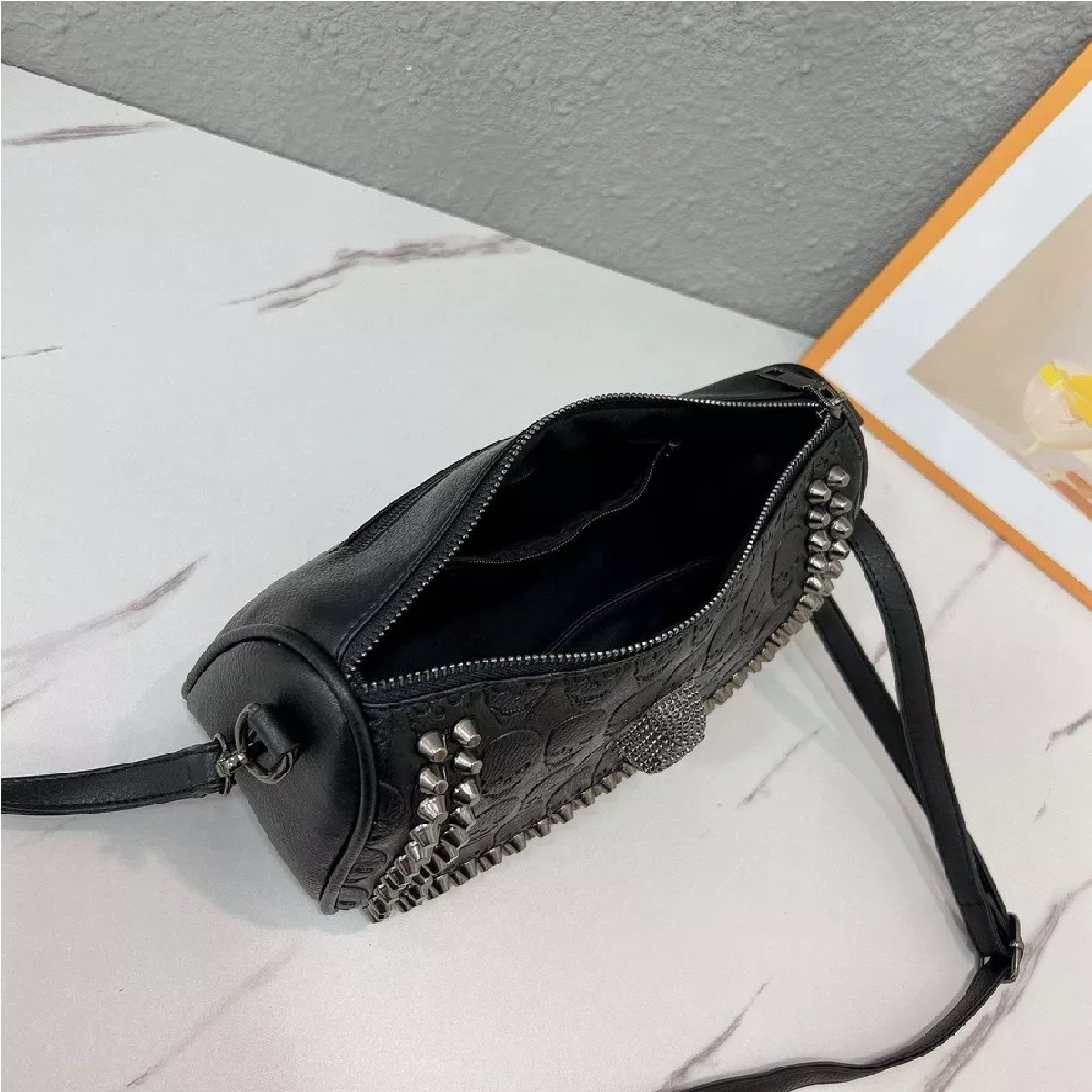 Bolso De Hombro Con Asa De Calavera .