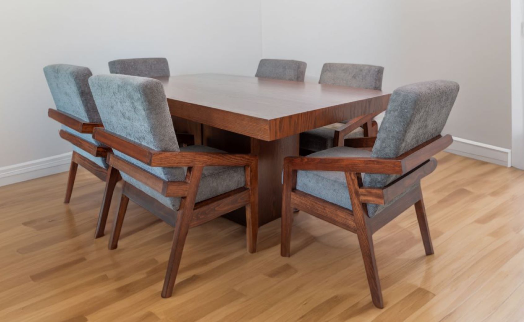 Comedor Home Sweet Home, Modelo Antea, Madera de Parota para 6 personas..