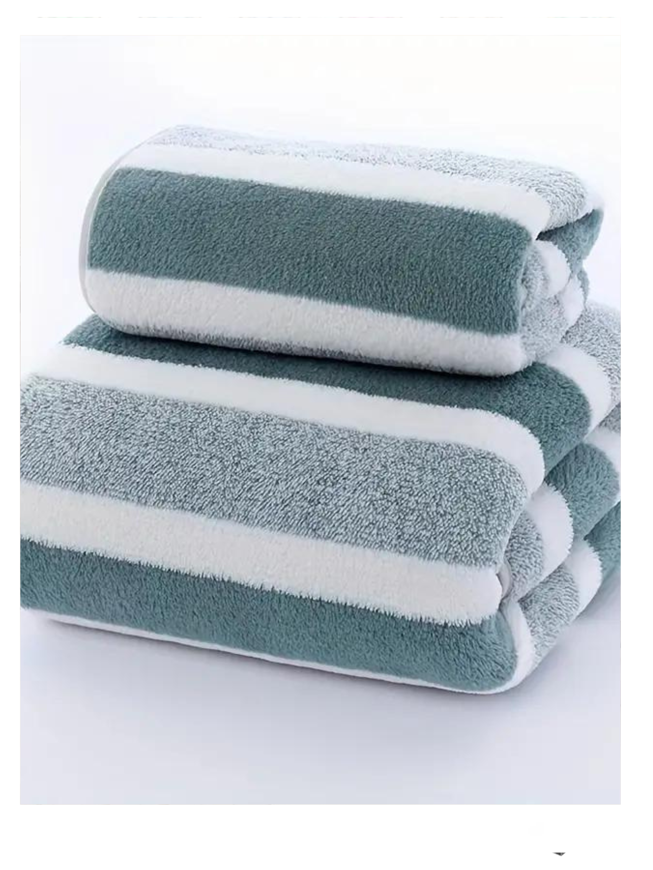 Juego de 2 toallas para baño color al azar.