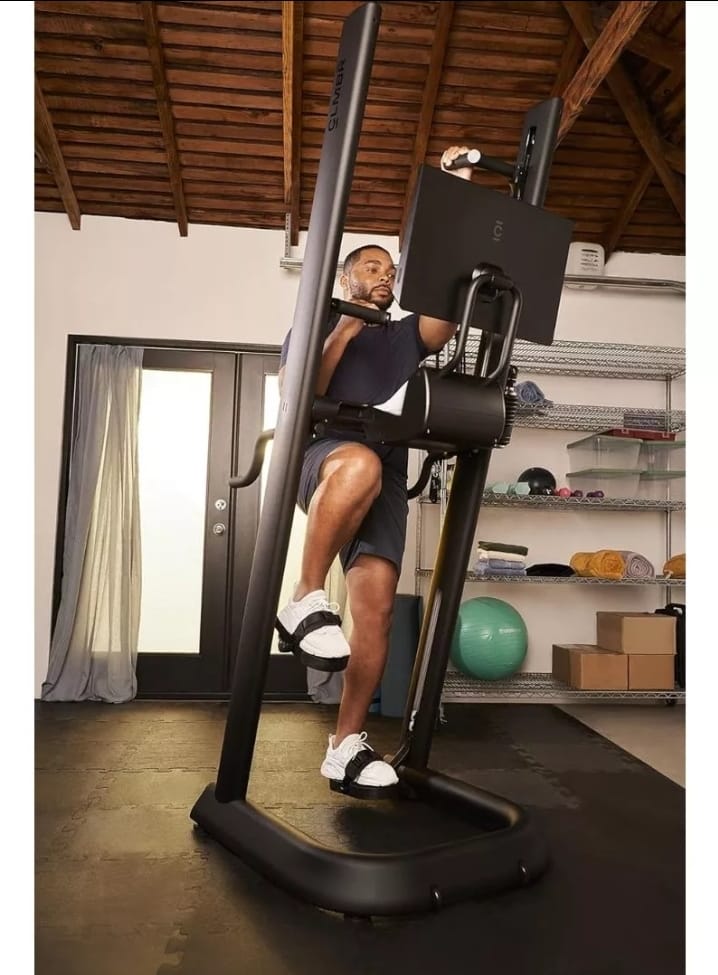 Escaladora Vertical Clmbr Máquina De Fitness Cardiovascular Color Negro.