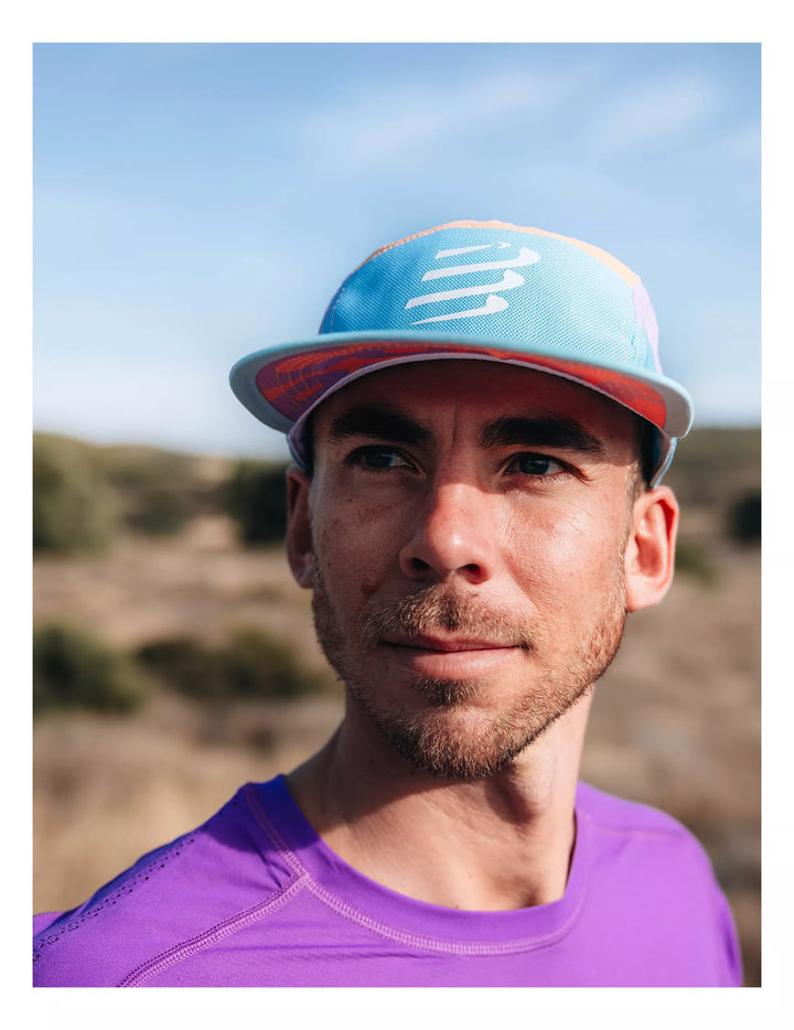 Gorra para correr 5 PANEL Marca Compressport