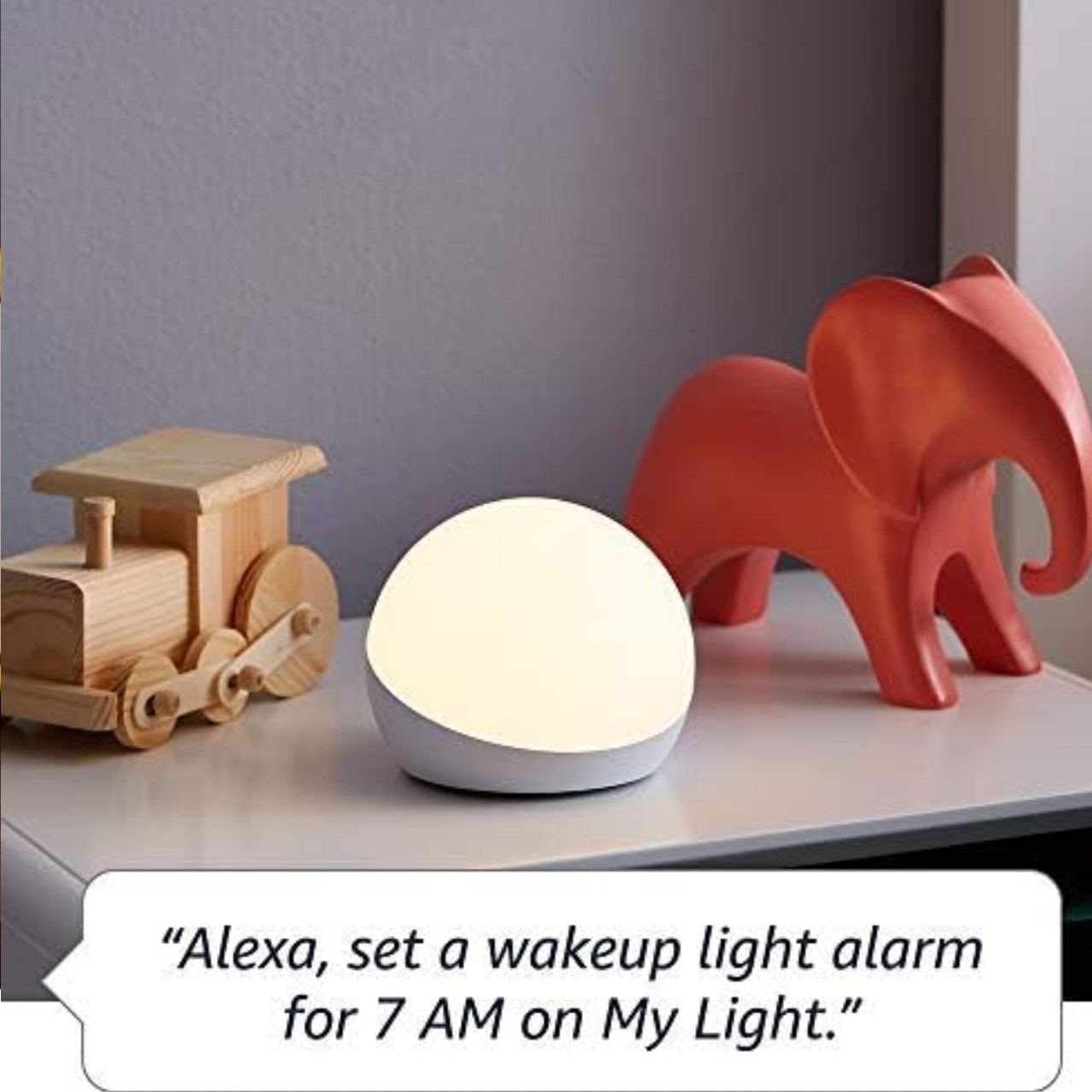 Lámpara inteligente multicolor Amazon Echo Glow blanco.
