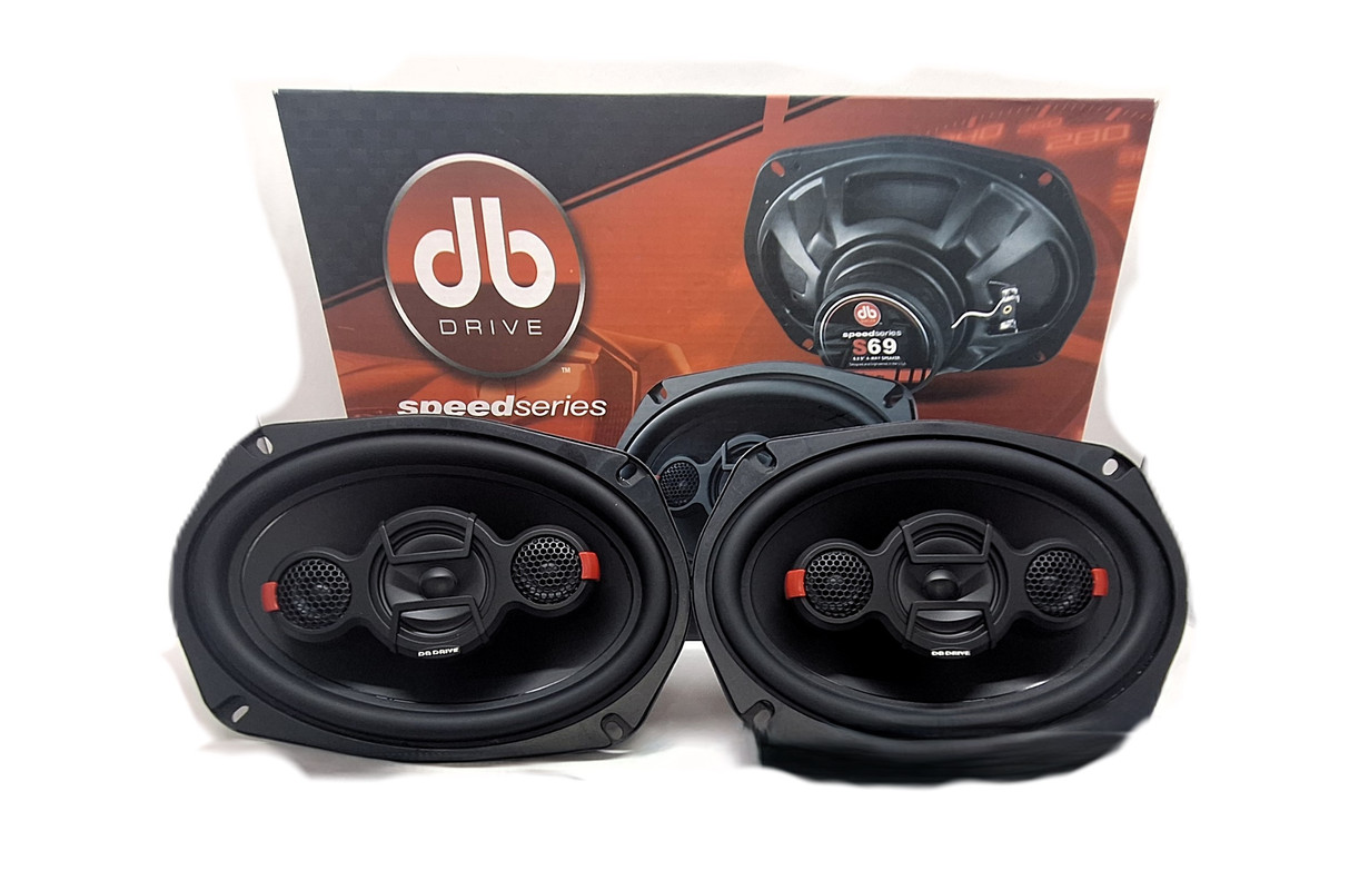 Bocinas Coaxiales DB Drive S69 125 Watts  RMS 6x9 Pulgadas 4 Vías.