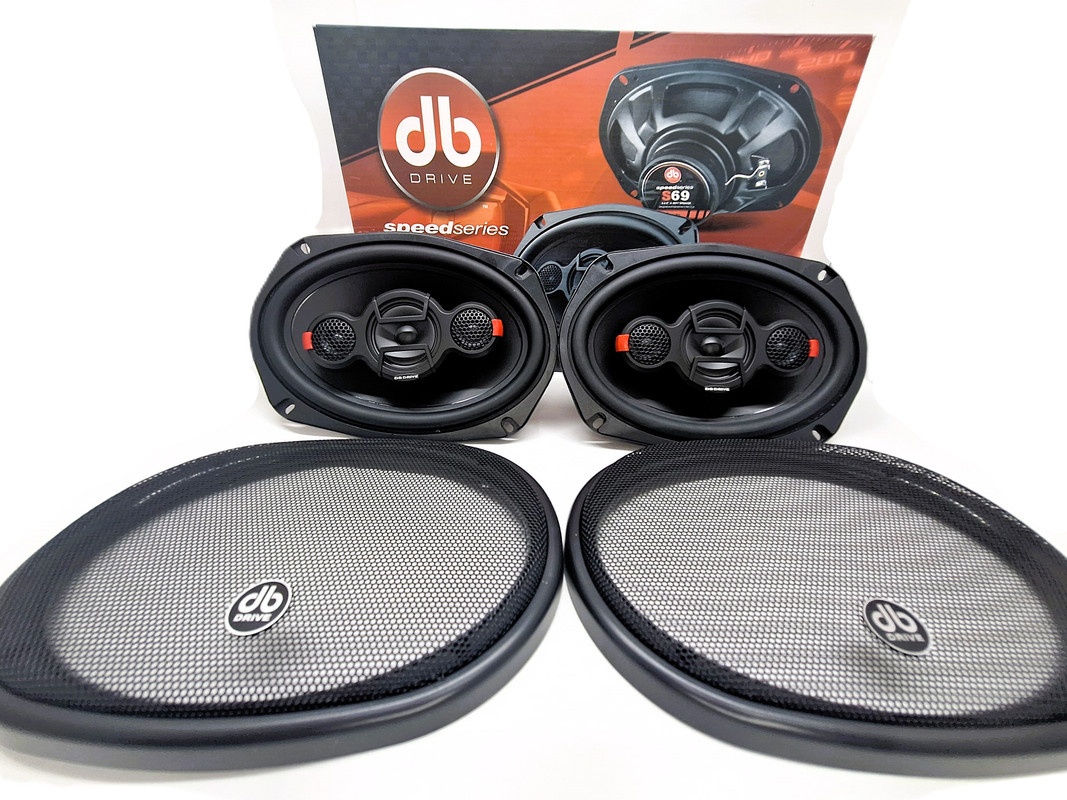 Bocinas Coaxiales DB Drive S69 125 Watts  RMS 6x9 Pulgadas 4 Vías.