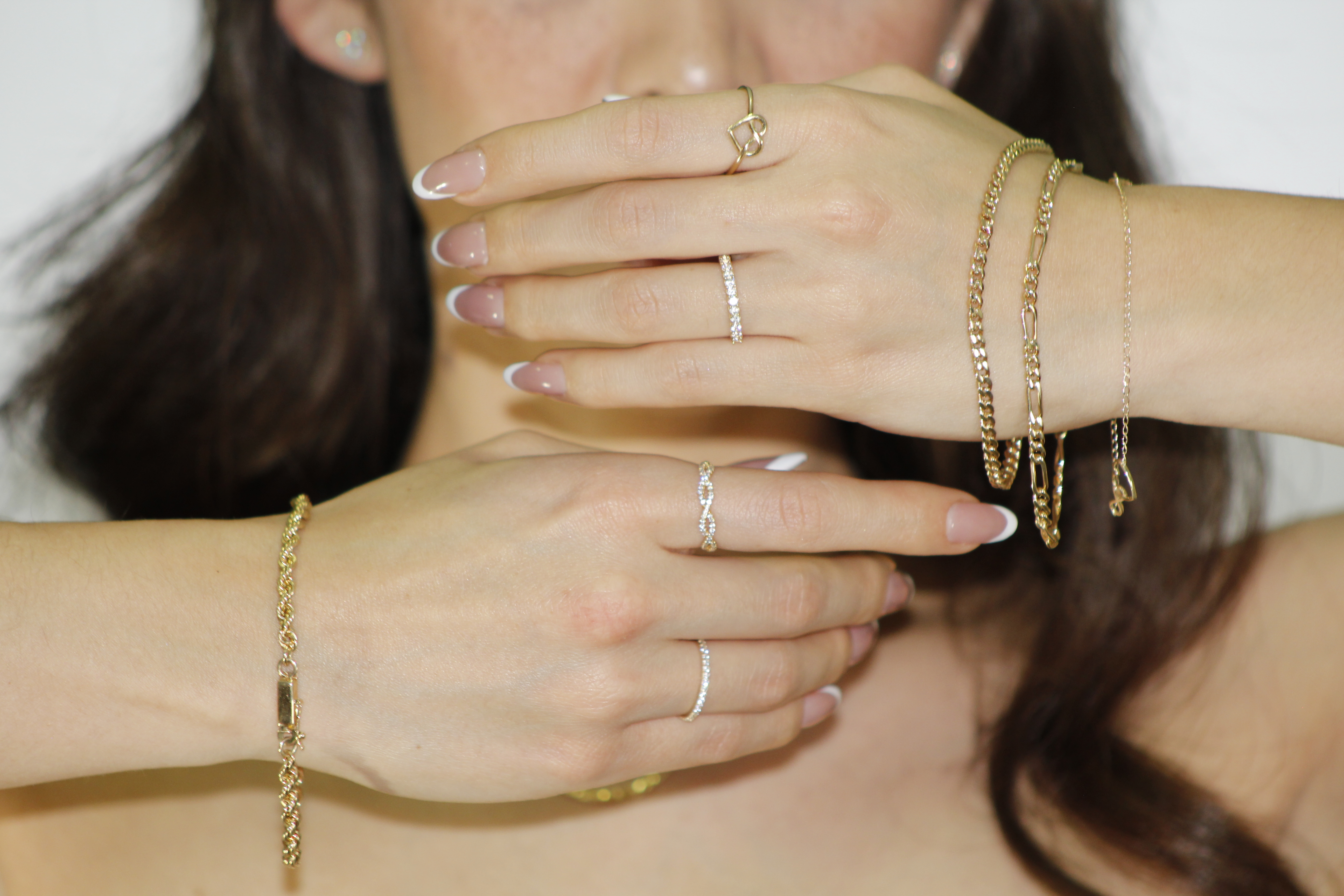 Anillo Corazon Infinito Oro Amarillo 10K Mujer.
