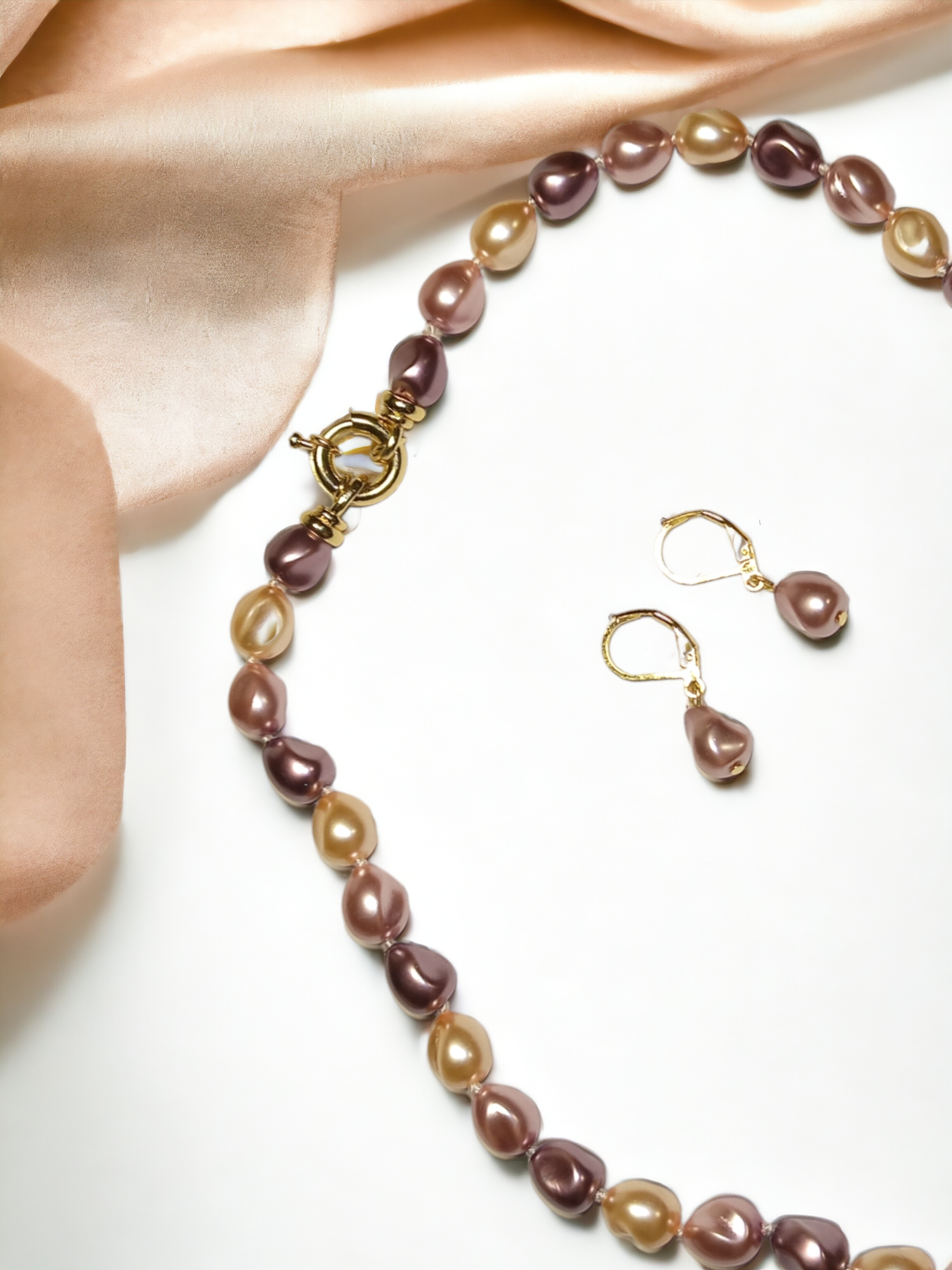 Conjunto de Set´s de Perla de Mallorca Aretes , Collar y Pulsera -Café Piñon