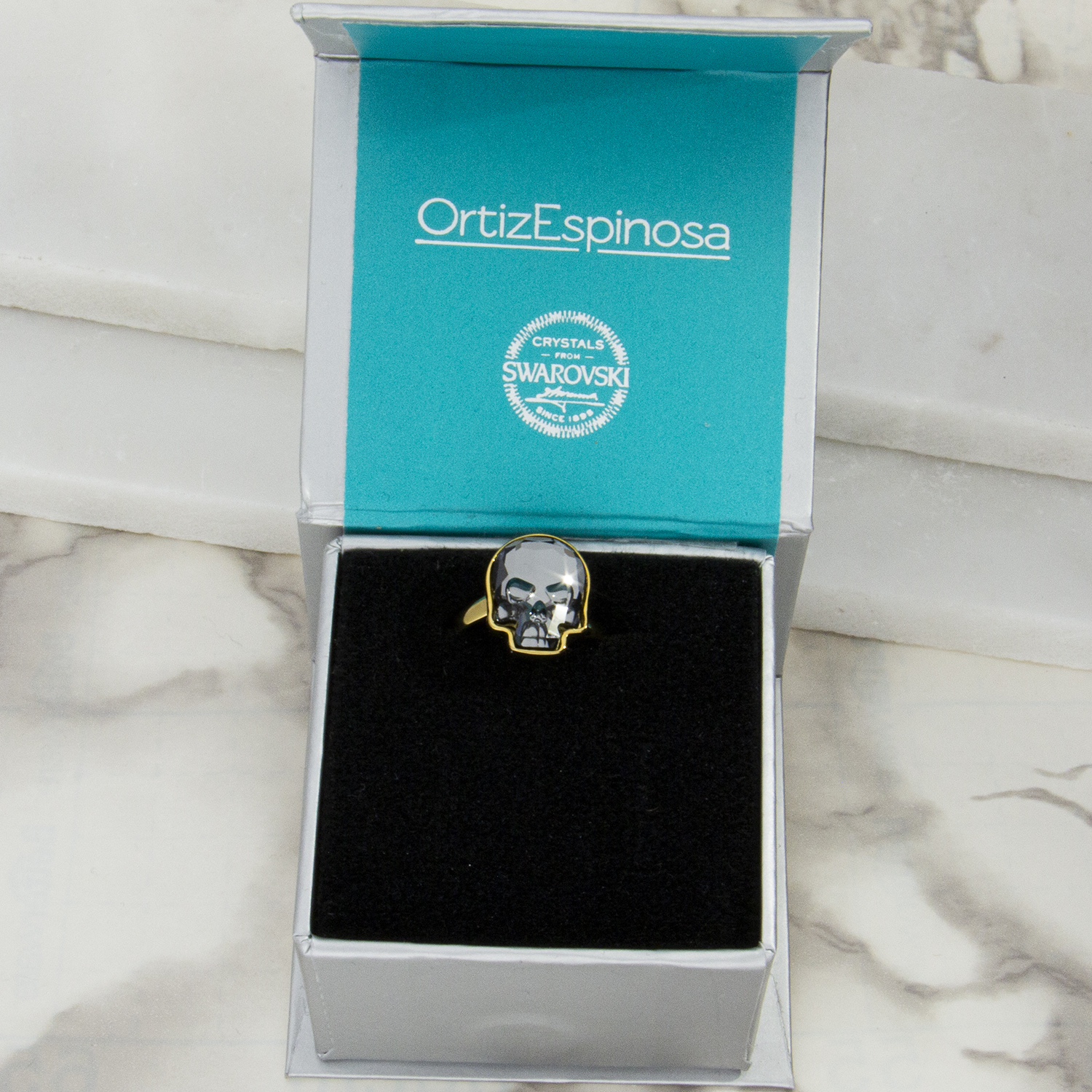 Anillo Calavera Baño de Oro 14K | Cristal Swarovski Silver Night.