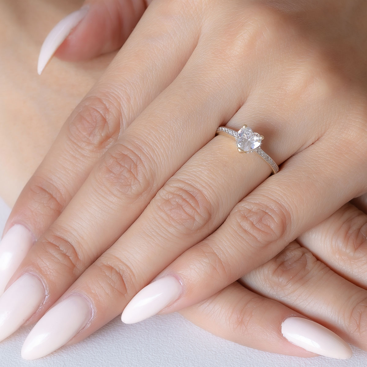 ANILLO DE COMPROMISO CORAZÓN PAVÉ ORO 14K ABBA JOYAS