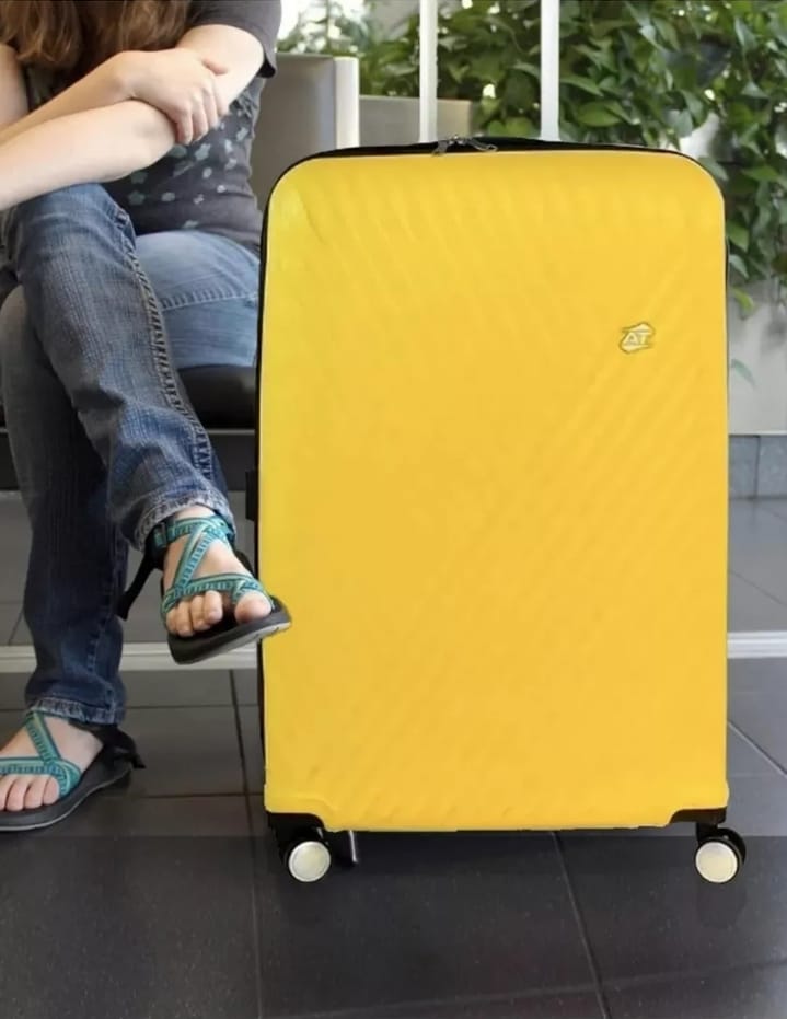 Maleta American Tourister Frisbee 76/28 Color Amarillo.
