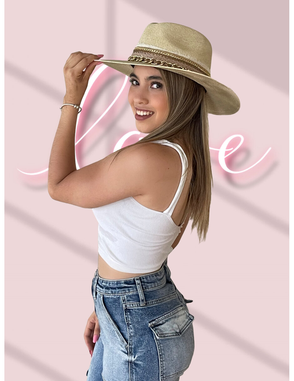 Sombrero para mujer de palma Fina ARD Estilo indiana con toquilla decorada en cadenas doradas y ala con rombo impreso al calor