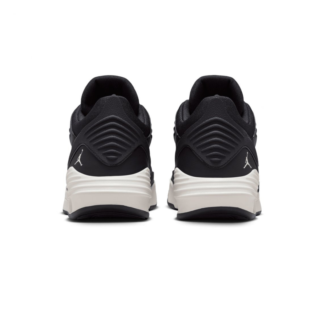 Tenis Jordan max aura 5 DZ4353-010