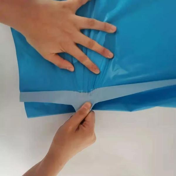 100 Bolsas Envíos Empaques Mediana 25x33+4 Cm Resistentes