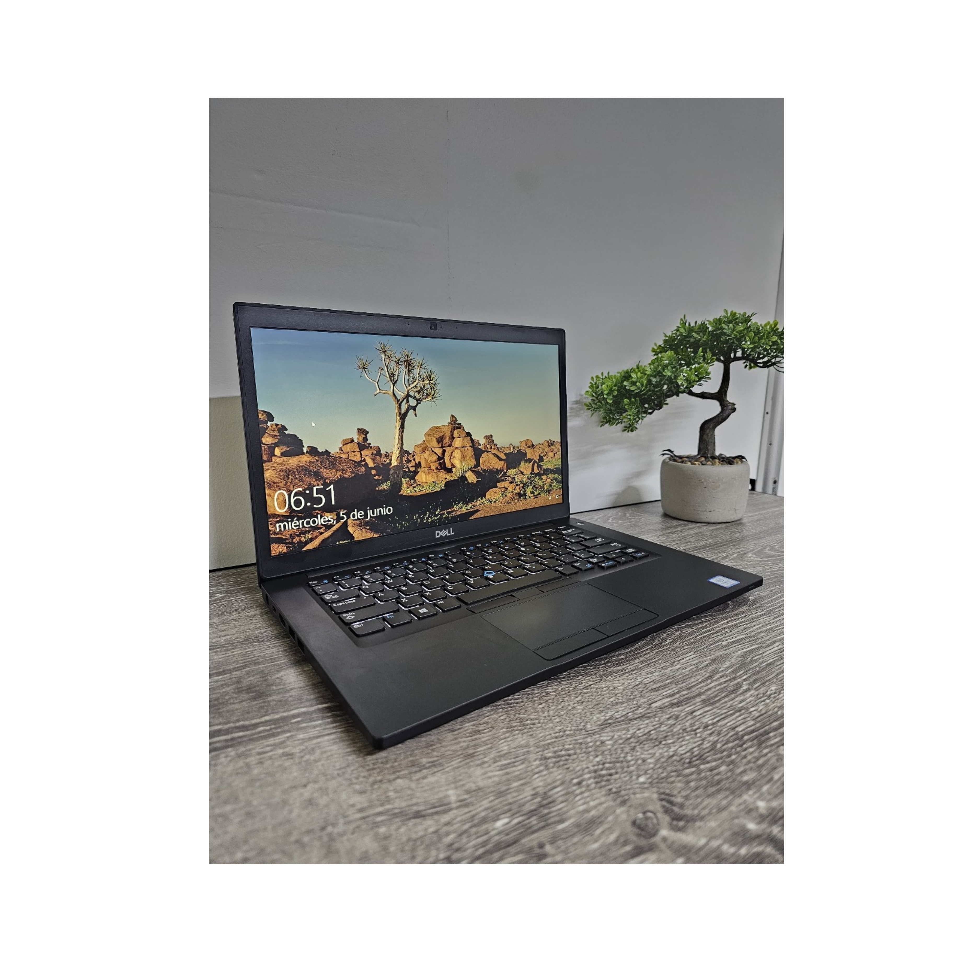 Laptop Lenovo T480s-T490s Core I5 8va Gen 16gb RAM 240gb Ssd Cámara-Cargador.
