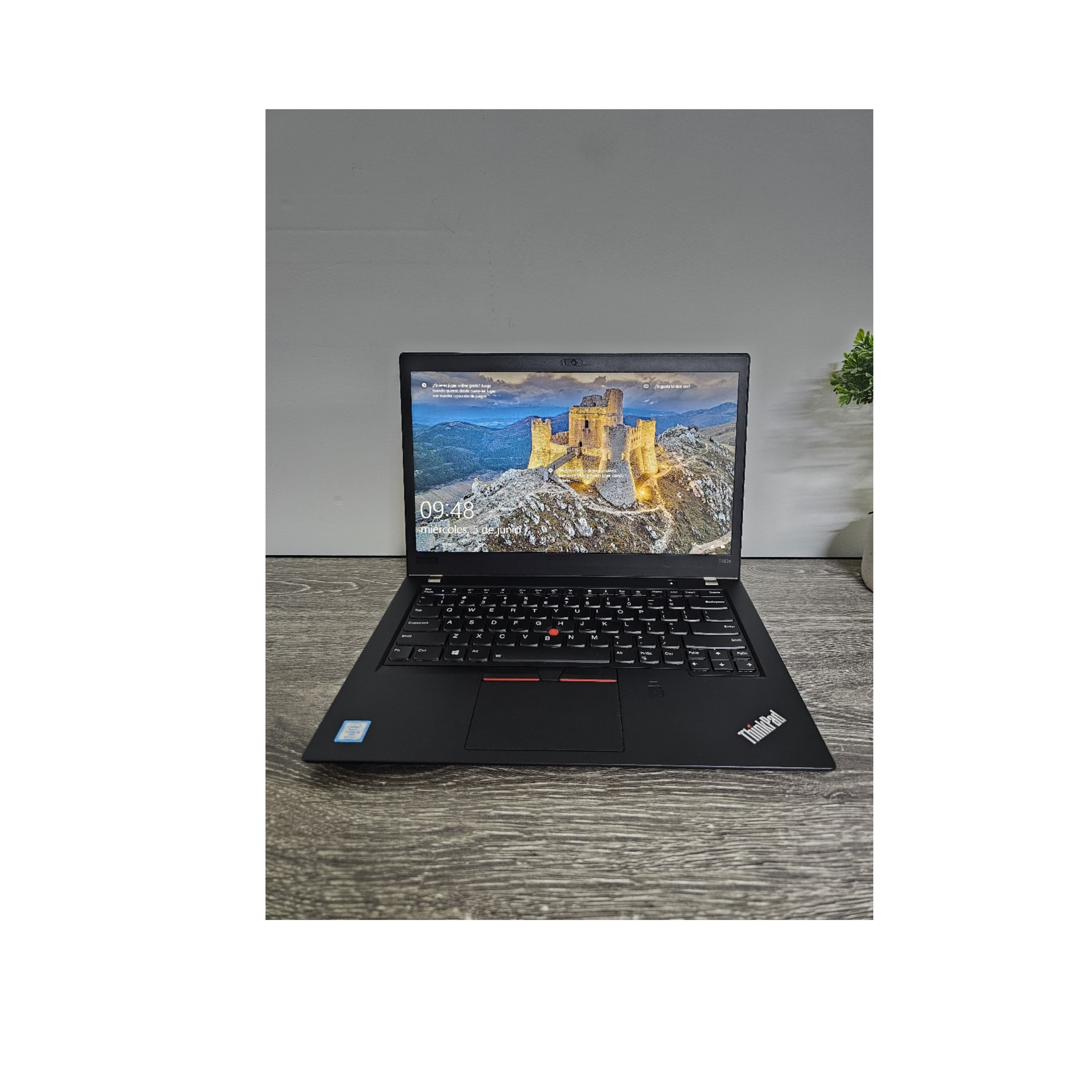 Laptop Lenovo T480s-T490s Core I5 8va Gen 16gb RAM 240gb Ssd Cámara-Cargador.