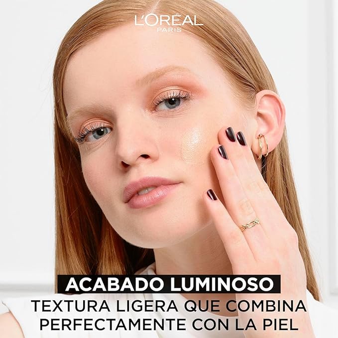 A L'Oréal Paris Serum rellenador con color y ácido hialurónico, True Match, Tono 4-5 Medium..