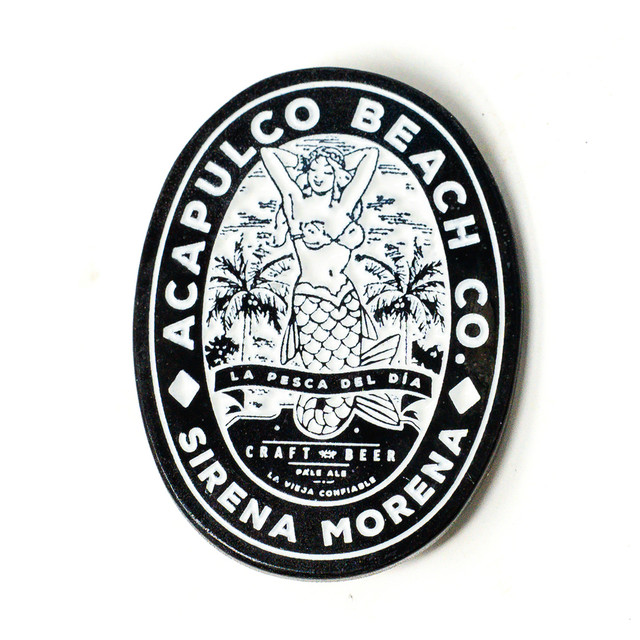Coleccion de 3 Pines Metalicos Acapulco Beach.
