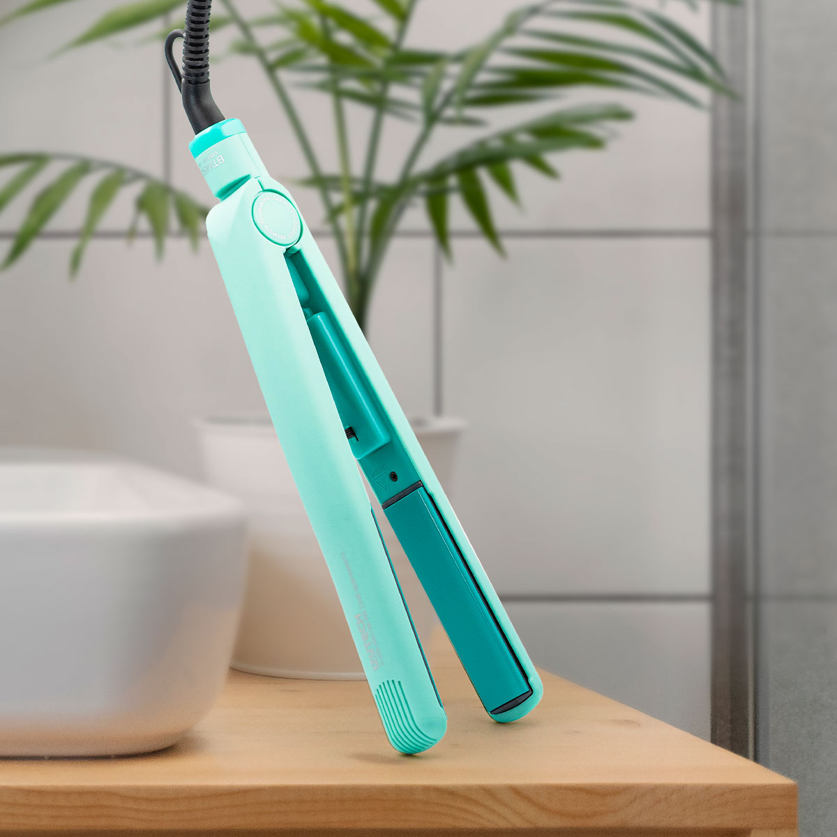Plancha Para Cabello Izutech Placas Premium Temperatura 450° 