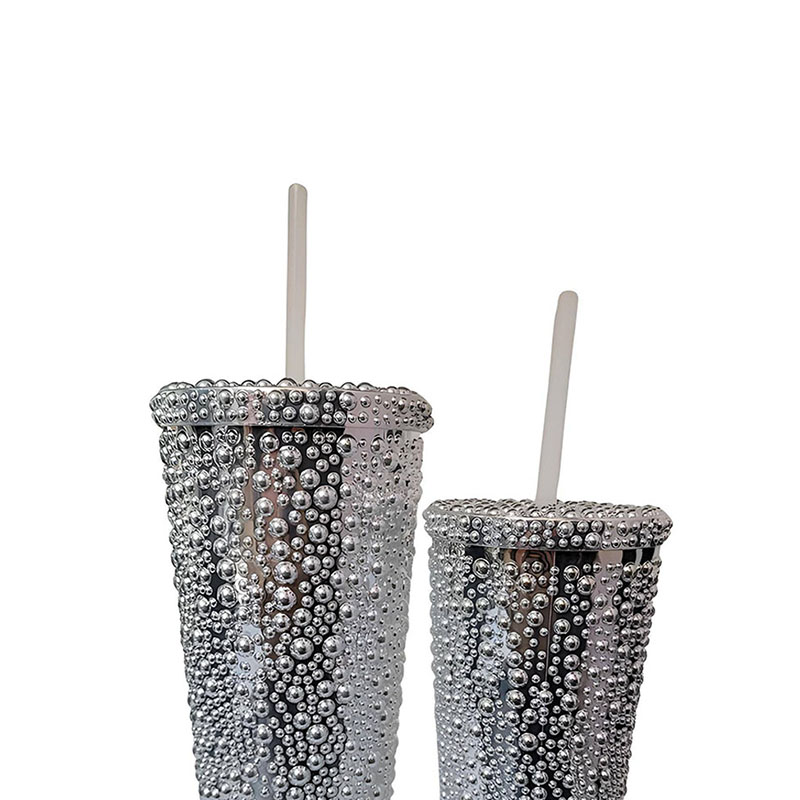 Dúo vasos de perlas .