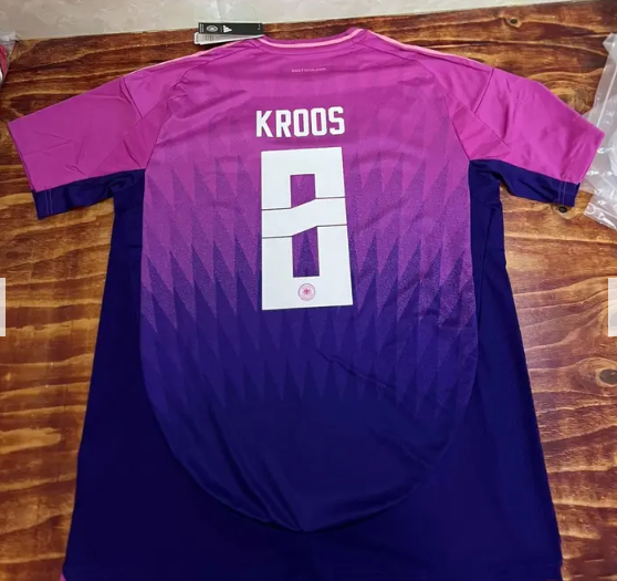Nuevo! Jersey Alemania Eurocopa 2024/2025 Visita Morada Lila Toni Kroos 8 Talla S
