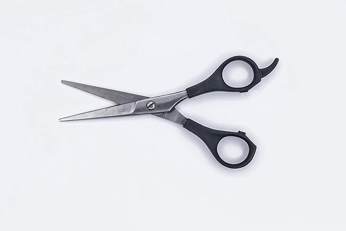 Tijeras Para Estilista Barber Peluquero Corte de Cabello Aashta 5.5" Mango de Plastico.