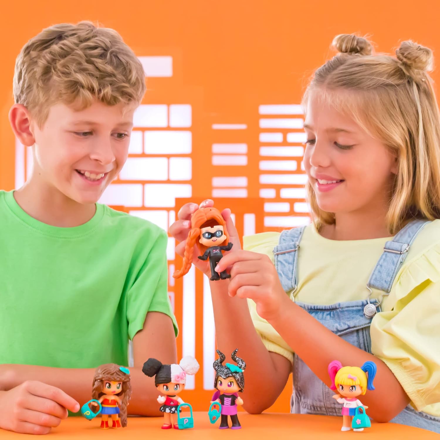 Pinypon Cabeza Power Girls Con 5 Figuras Exclusivas Famosa.