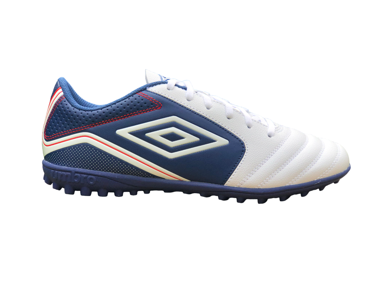 Tenis Umbro Classico XII TF Blanco Multitaco Calzado Fútbol Rápido.
