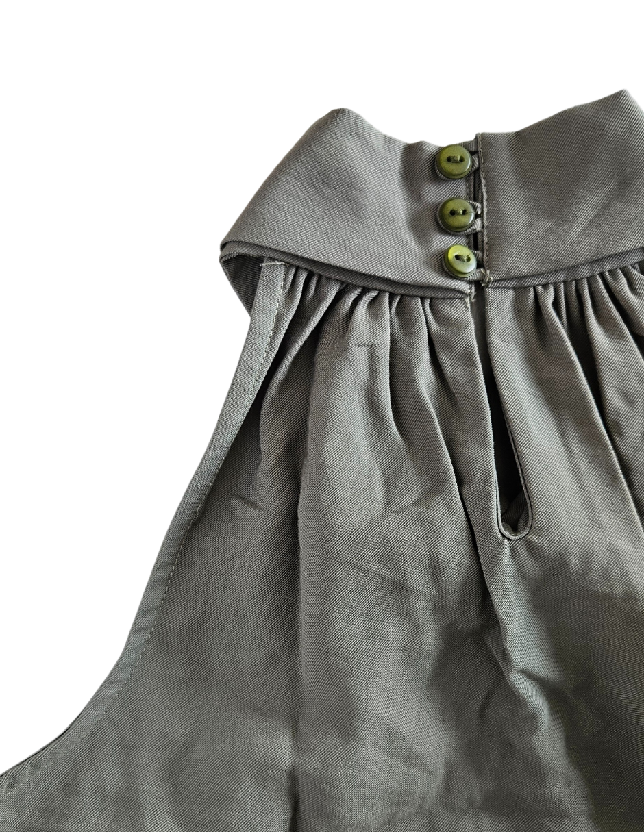 Blusa cuello halter Behla J&B Talla M Color Verde Aceituna.