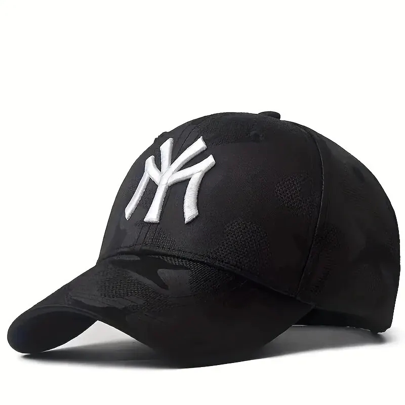 Gorra premium camuflaje negro.