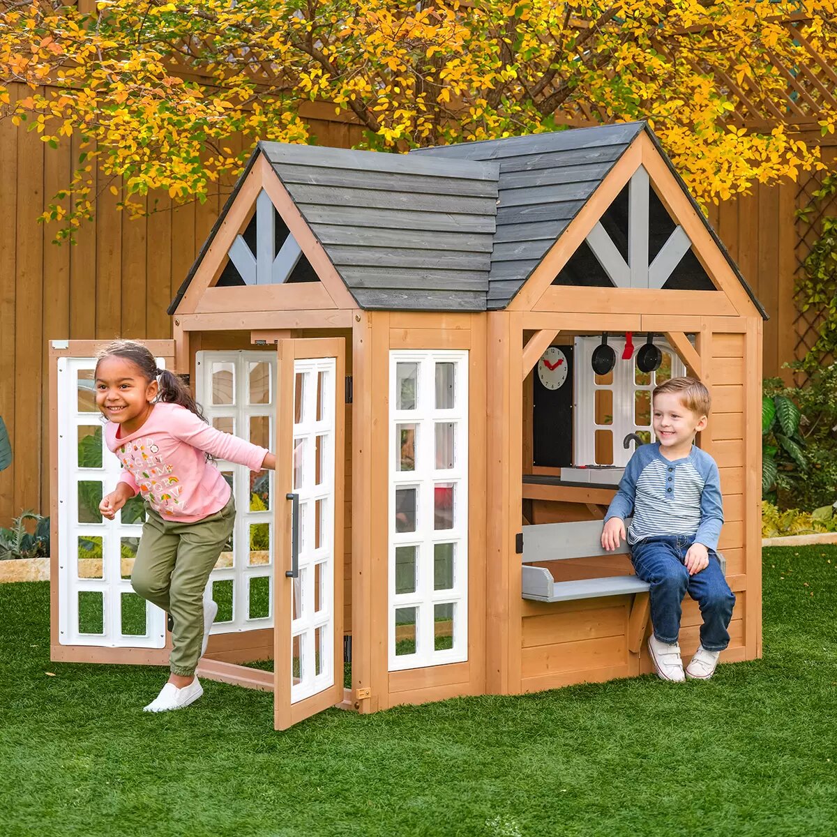 Kidkraft Casa de Juegos Atrium Playhouse.