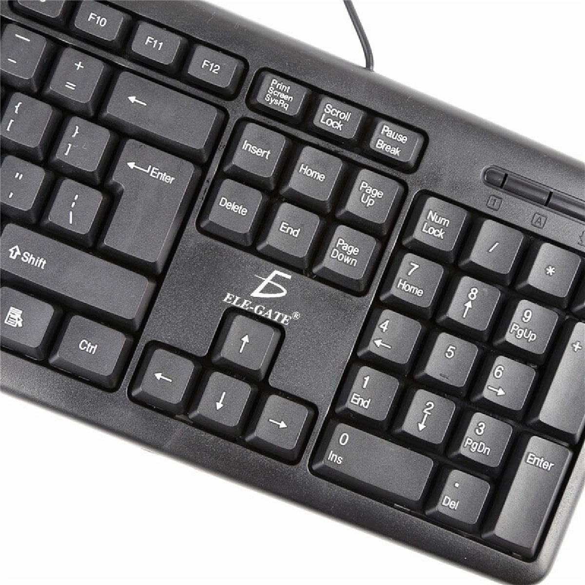Teclado USB Alámbrico 105 Teclas TC.01.