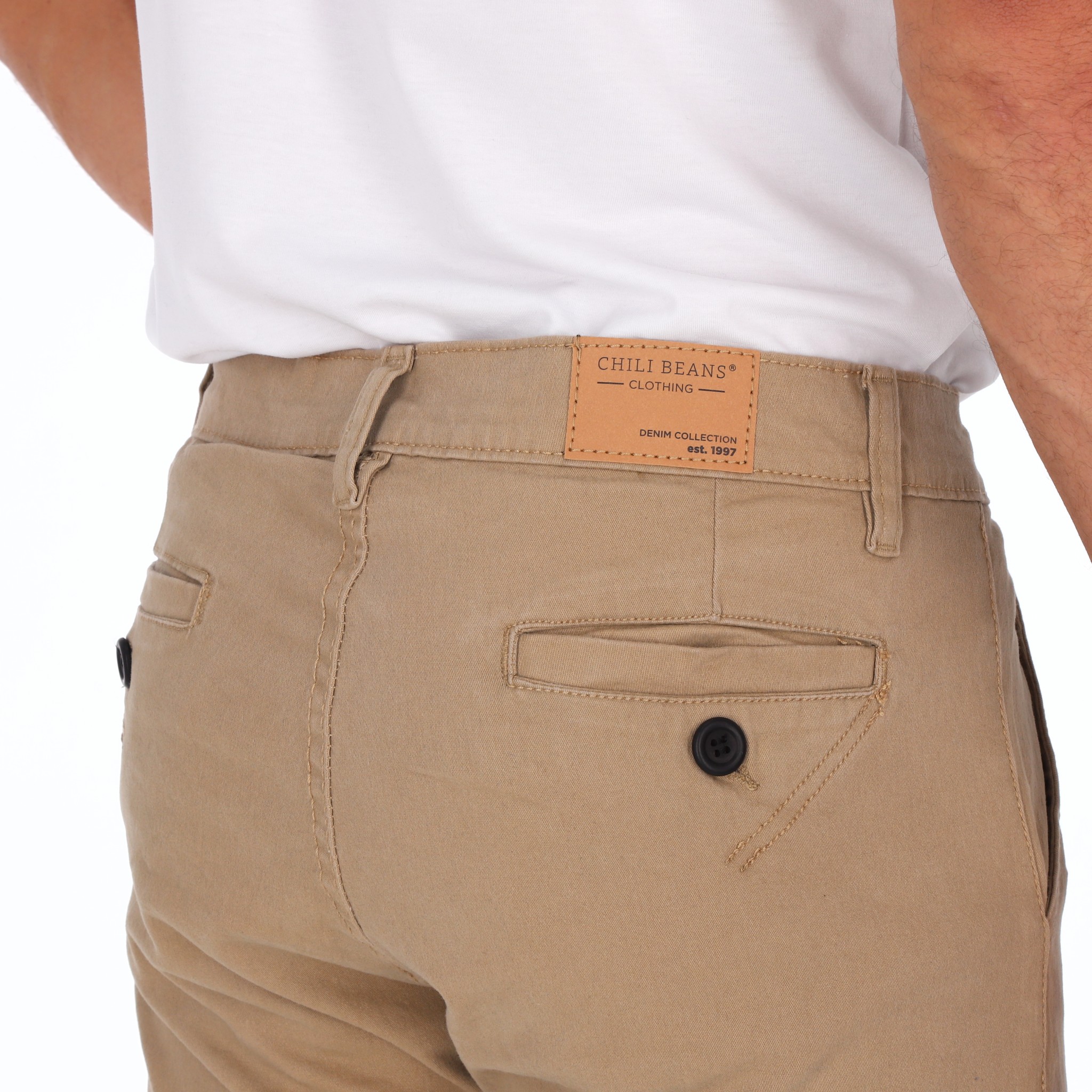 Jeans De Gabardina Color Beige Para Hombre CHB Chili Beans Clothing Co.